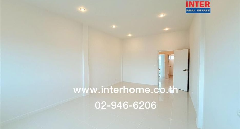 For sale 4 bedrooms retail Space in Phra Samut Chedi, Samut Prakan