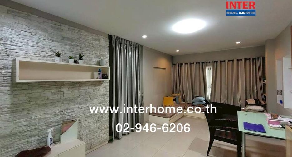 For rent and for sale 4 bedrooms house in Wang Thonglang, Bangkok