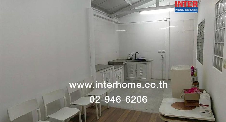 For rent and for sale 4 bedrooms house in Wang Thonglang, Bangkok