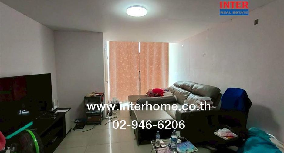 For sale 1 bed retail Space in Khlong Sam Wa, Bangkok