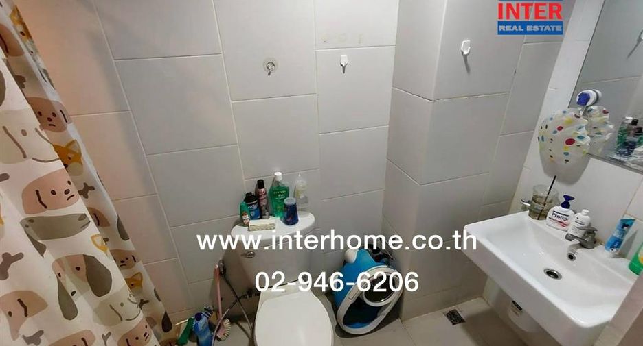 For sale 1 bed retail Space in Khlong Sam Wa, Bangkok