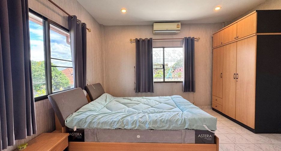 Haus zum Kauf mit 4 Zimmer in Bang Lamung, Chonburi