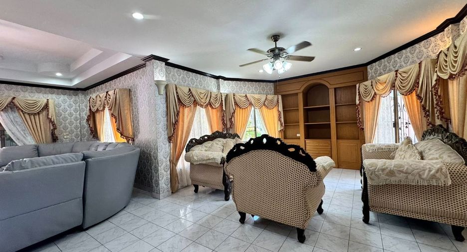 Haus zum Kauf mit 4 Zimmer in Bang Lamung, Chonburi