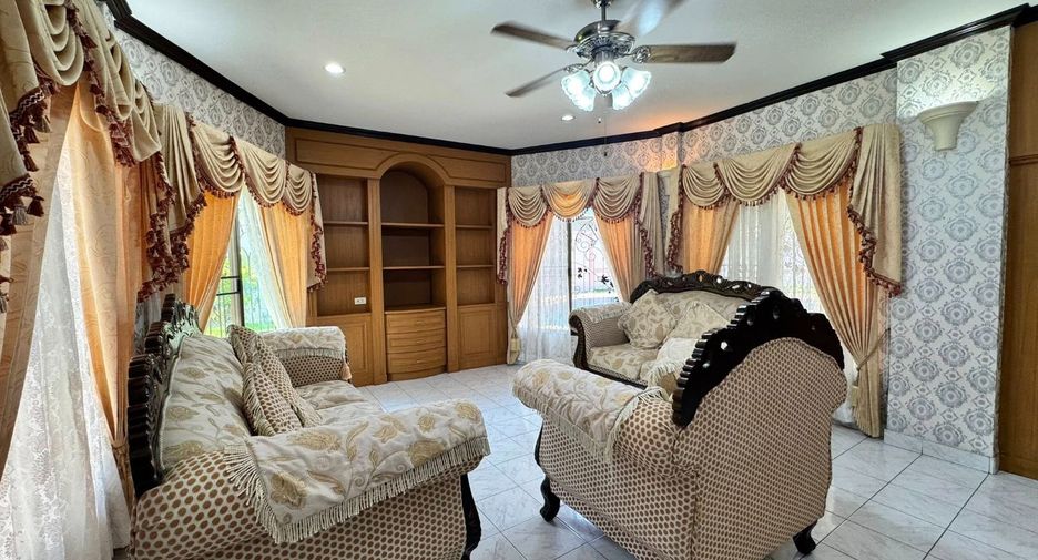 Haus zum Kauf mit 4 Zimmer in Bang Lamung, Chonburi