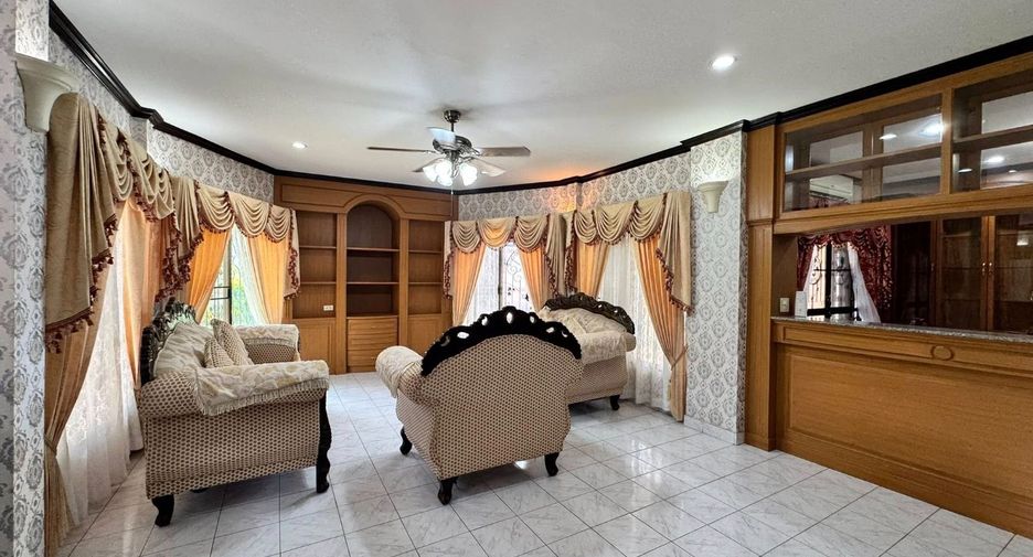 Haus zum Kauf mit 4 Zimmer in Bang Lamung, Chonburi