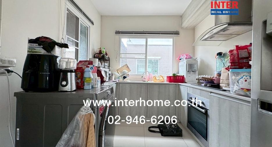 For sale 3 bedrooms house in Mueang Pathum Thani, Pathum Thani