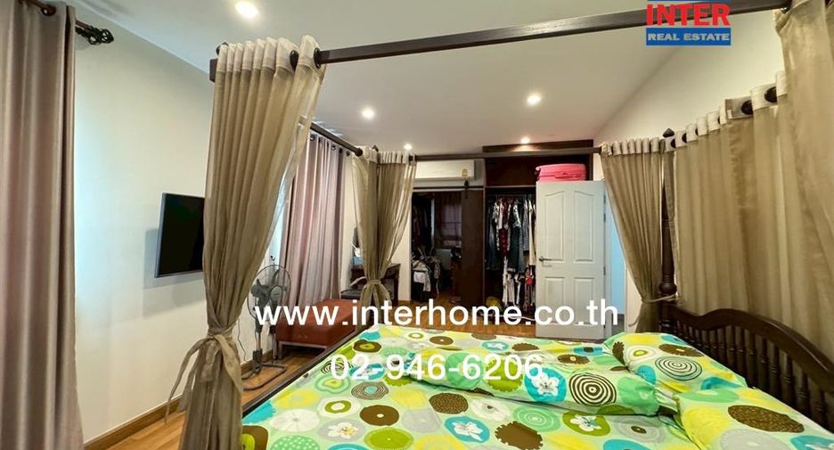 For sale 3 bedrooms house in Mueang Pathum Thani, Pathum Thani