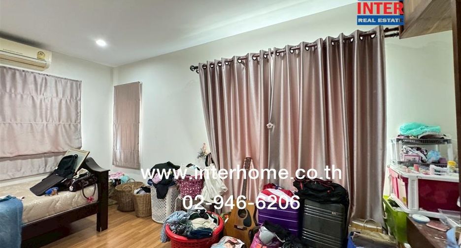 For sale 3 bedrooms house in Mueang Pathum Thani, Pathum Thani