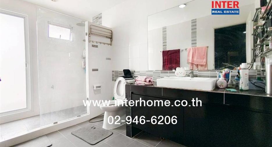 Haus zum Kauf mit 4 Zimmer in Phra Pradaeng, Samut Prakan