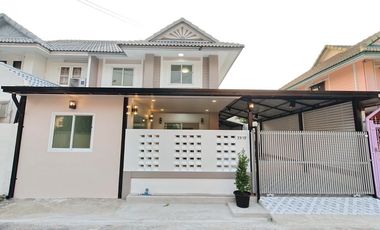 Haus zum Kauf mit 4 Zimmer in Bang Bua Thong, Nonthaburi