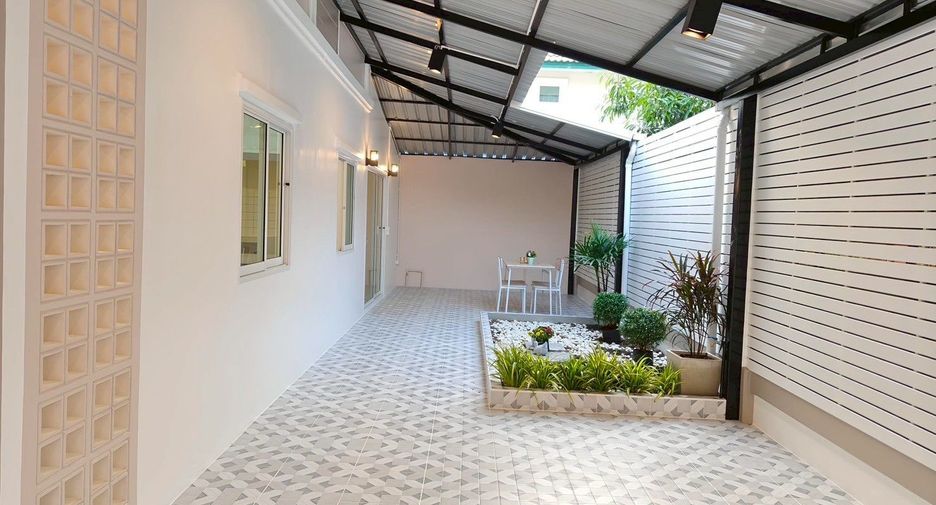 Haus zum Kauf mit 4 Zimmer in Bang Bua Thong, Nonthaburi
