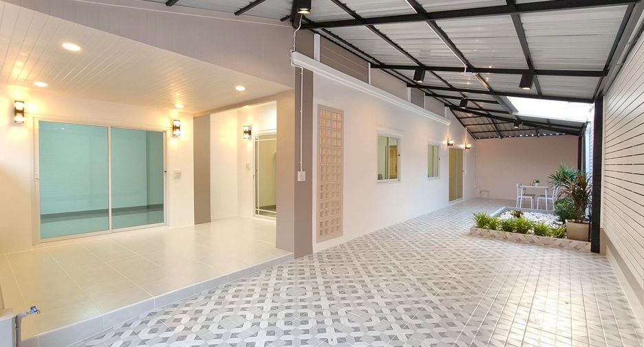 Haus zum Kauf mit 4 Zimmer in Bang Bua Thong, Nonthaburi