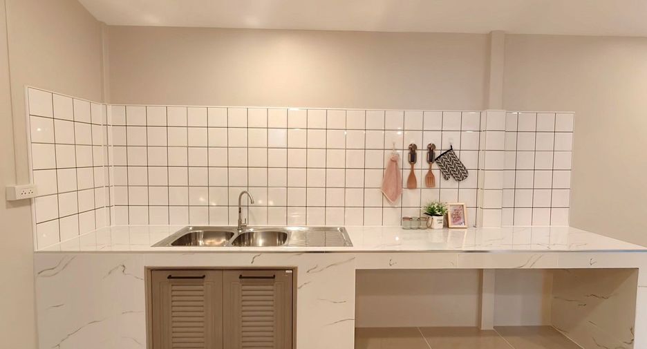 Haus zum Kauf mit 4 Zimmer in Bang Bua Thong, Nonthaburi