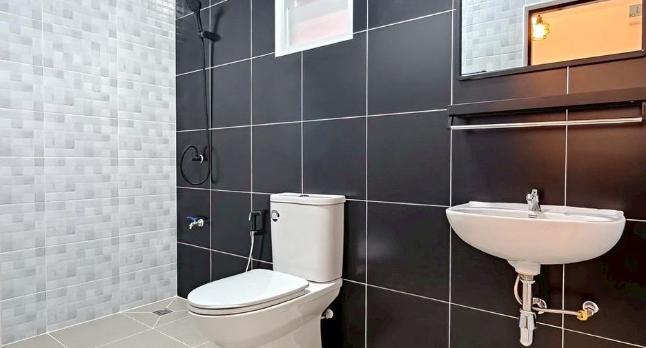 Haus zum Kauf mit 4 Zimmer in Bang Bua Thong, Nonthaburi