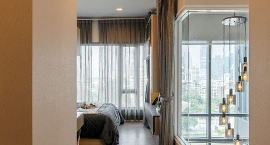 Wohnung zur Miete und zum Kauf mit 2 Zimmer in Khlong Toei, Bangkok