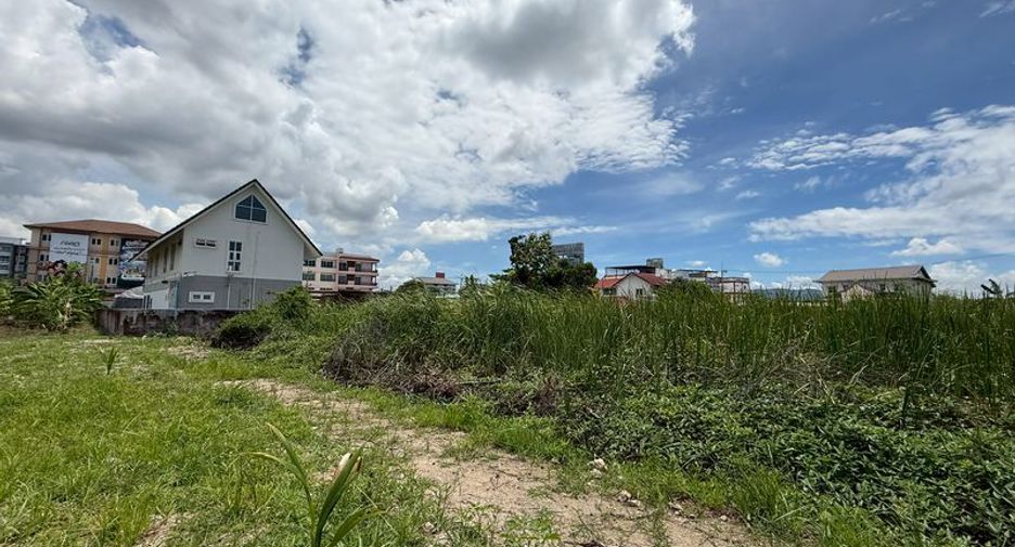 À vendre terrain à Mueang Chon Buri, Chonburi