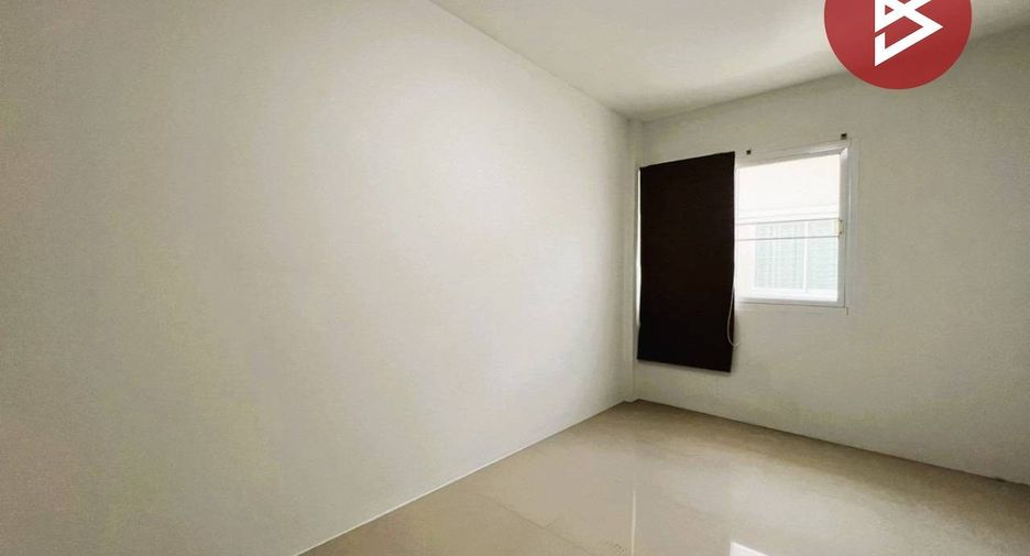 For sale studio townhouse in Mueang Chon Buri, Chonburi