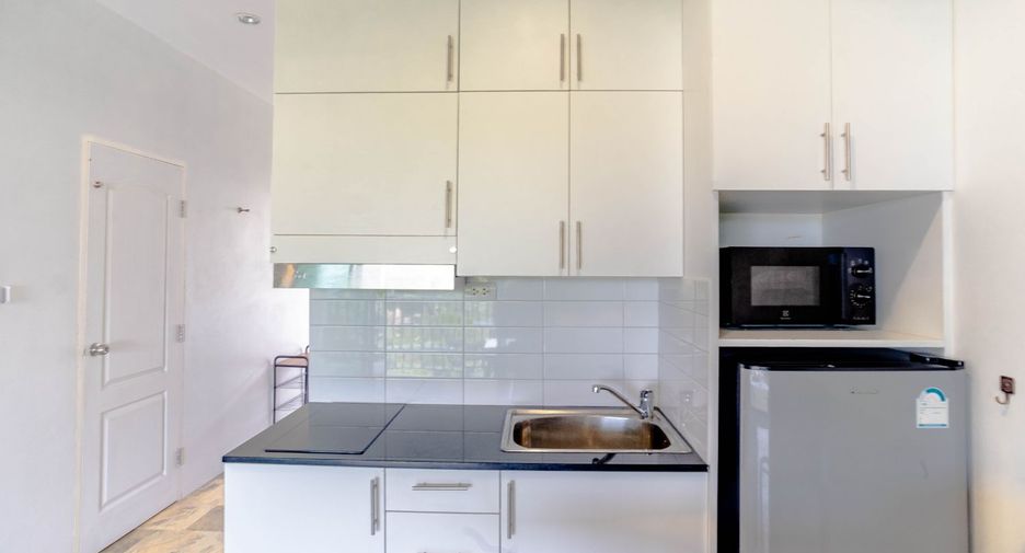 For sale 1 bed condo in Klaeng, Rayong