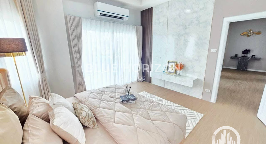 Casa en venta de 4 habitaciones en Bang Lamung, Chonburi