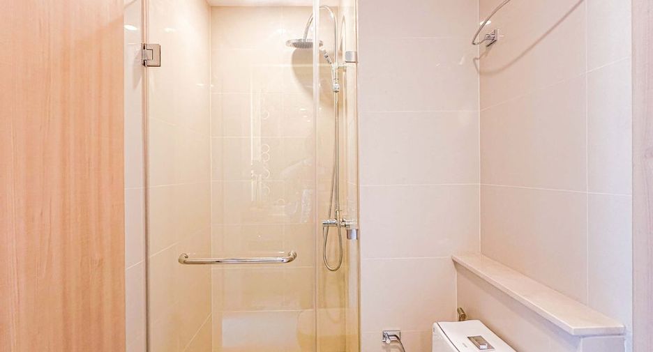 À louer et à vendre 1 chambre condo à Bang Lamung, Chonburi