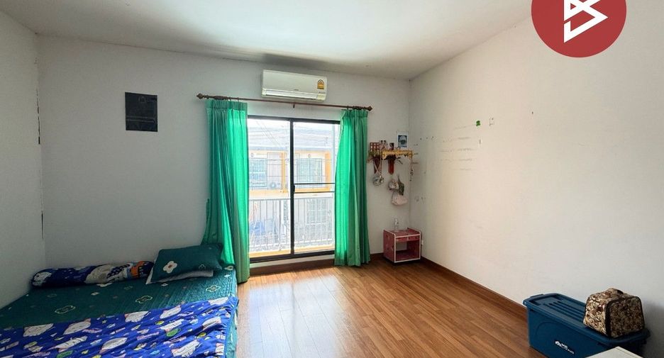 À vendre studio maison de ville à Si Racha, Chonburi