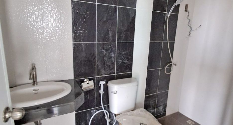 For sale studio townhouse in Tha Maka, Kanchanaburi