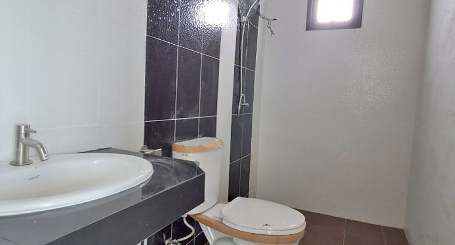 For sale studio townhouse in Tha Maka, Kanchanaburi