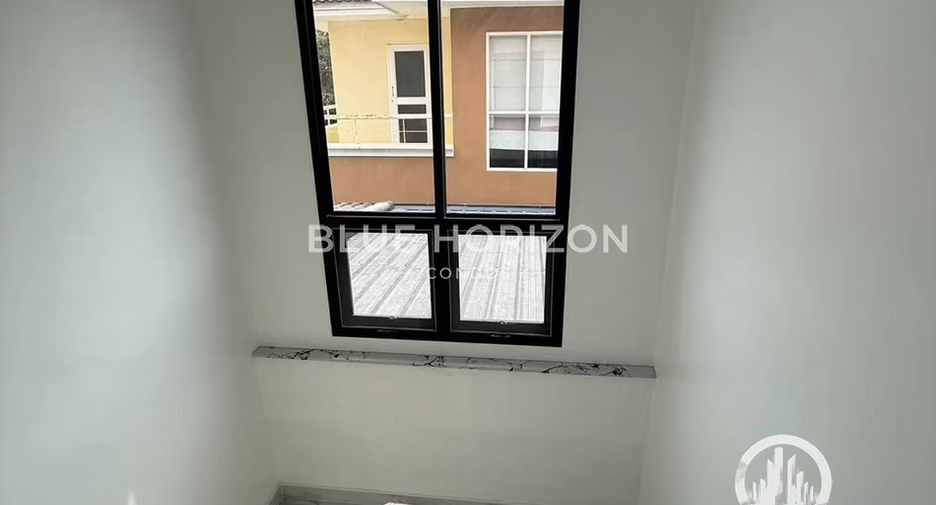 À louer et à vendre 2 chambres maison à Bang Lamung, Chonburi