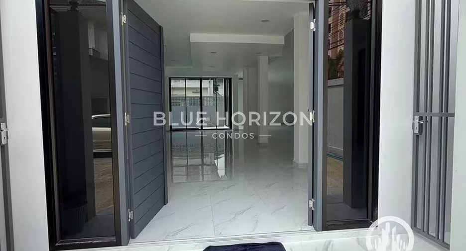 À louer et à vendre 2 chambres maison à Bang Lamung, Chonburi