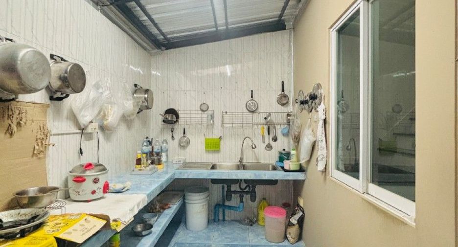 For sale 2 bedrooms townhouse in Bang Bo, Samut Prakan