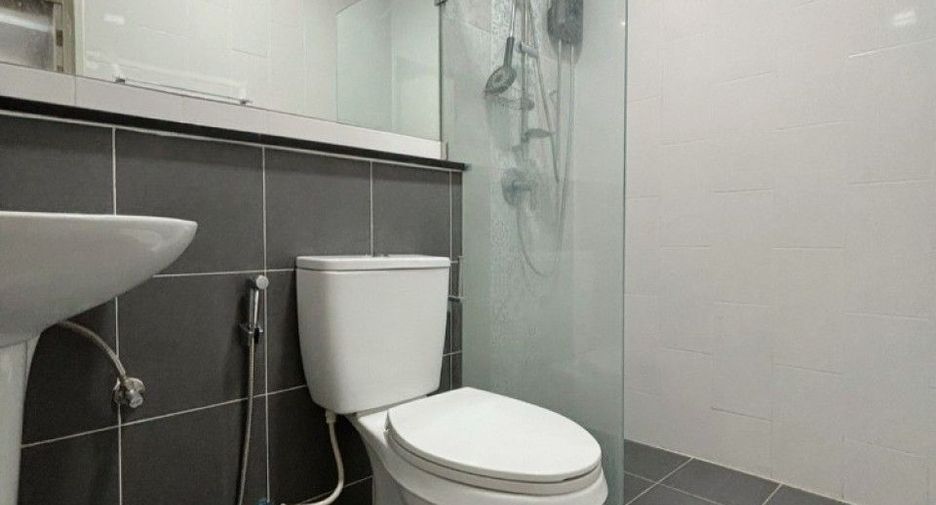 For sale 4 bedrooms house in Bang Phli, Samut Prakan