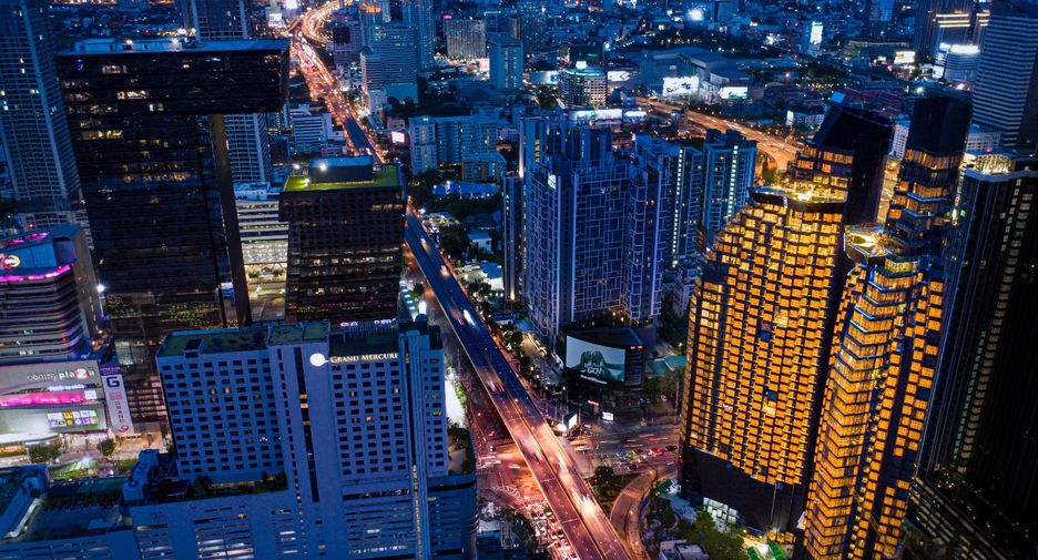 For sale 2 bedrooms condo in Huai Khwang, Bangkok