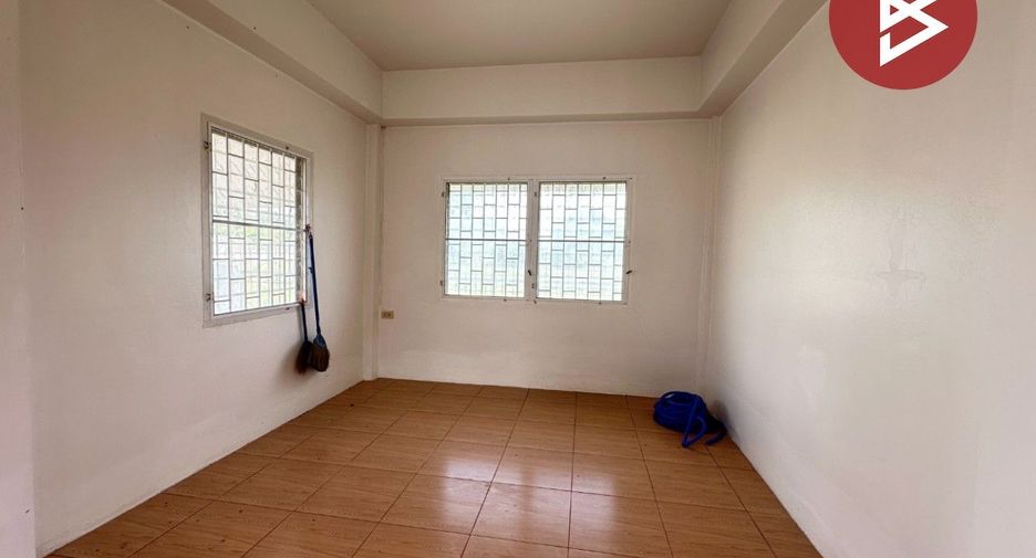For sale スタジオ house in Mueang Suphanburi, Suphan Buri
