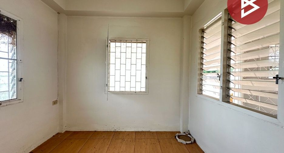 For sale スタジオ house in Mueang Suphanburi, Suphan Buri
