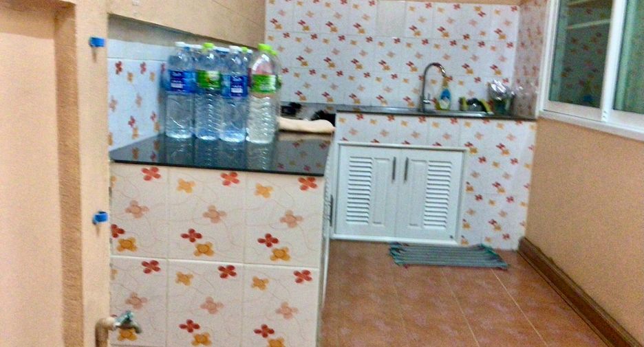For sale 2 bedrooms townhouse in Si Maha Phot, Prachin Buri