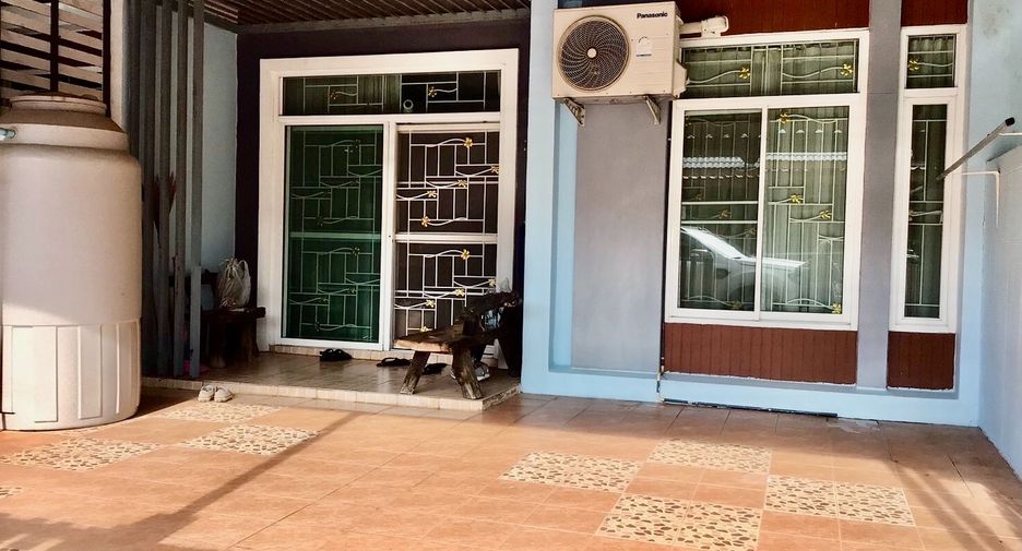 For sale 2 bedrooms townhouse in Si Maha Phot, Prachin Buri
