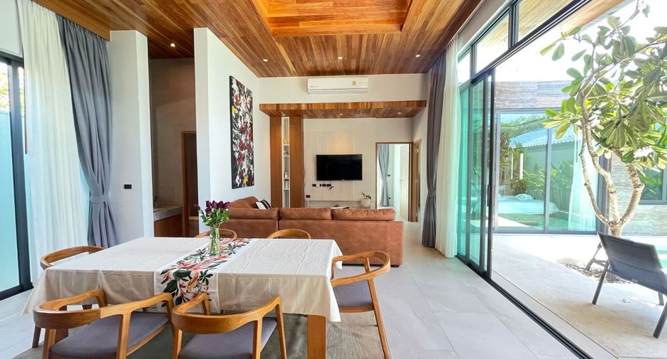 For rent 3 bedrooms villa in Mueang Phuket, Phuket