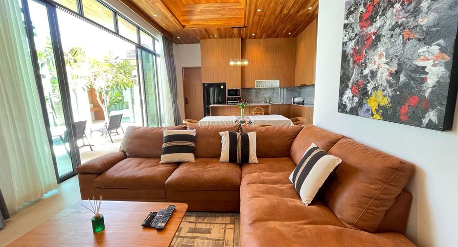 For rent 3 bedrooms villa in Mueang Phuket, Phuket