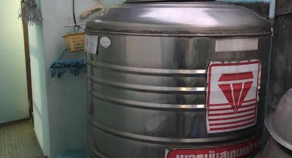 À vendre 42 chambres maison à Mueang Samut Prakan, Samut Prakan
