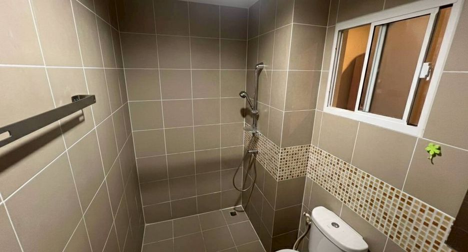 For rent and for sale 3 bedrooms townhouse in Pran Buri, Prachuap Khiri Khan