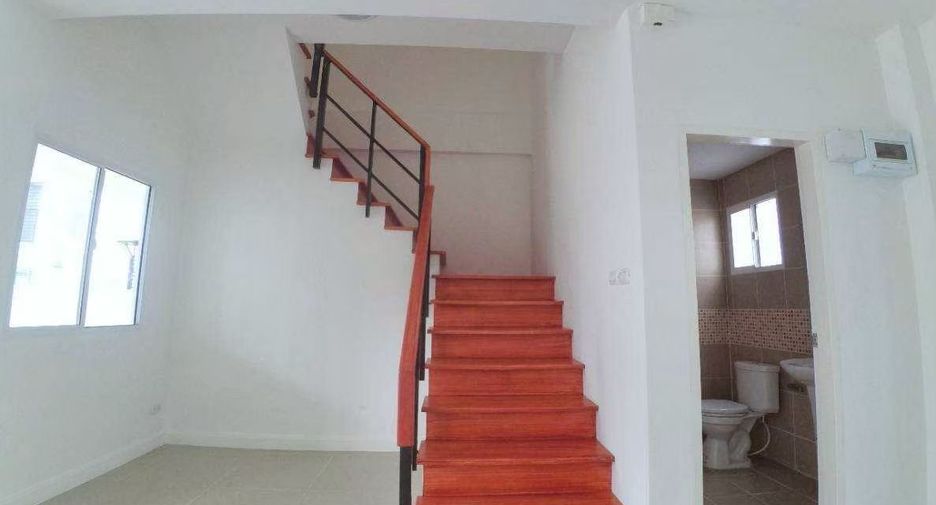 For rent and for sale 3 bedrooms townhouse in Pran Buri, Prachuap Khiri Khan