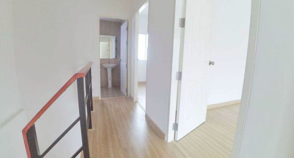 For rent and for sale 3 bedrooms townhouse in Pran Buri, Prachuap Khiri Khan