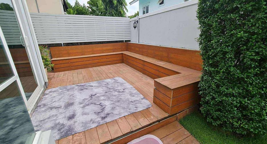 Haus zur Miete mit 4 Zimmer in Bang Khen, Bangkok