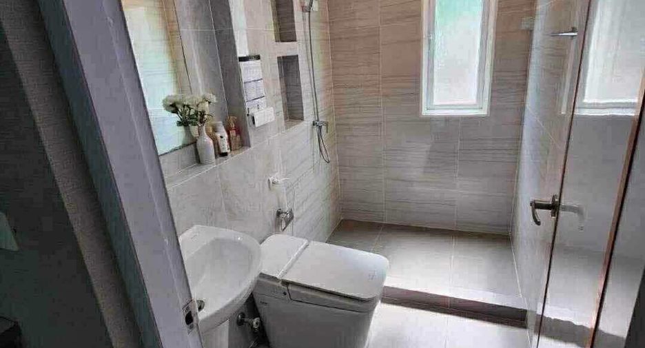 Haus zur Miete mit 4 Zimmer in Bang Khen, Bangkok