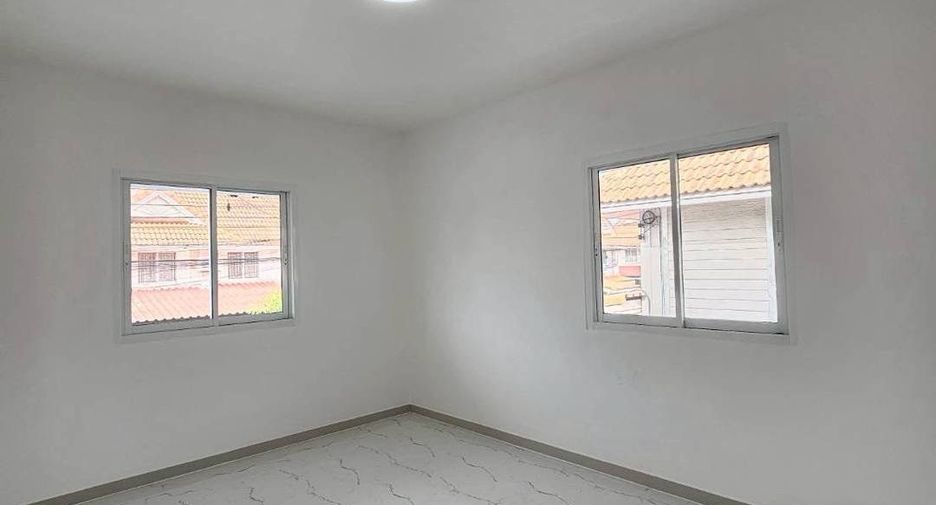 For sale 4 bedrooms house in Bang Bua Thong, Nonthaburi