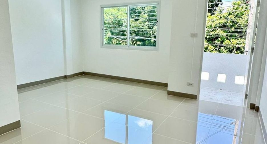 Haus zum Kauf mit 2 Zimmer in Sai Noi, Nonthaburi
