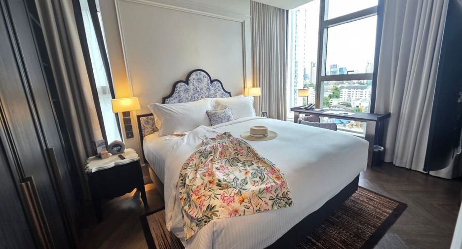 For rent 2 bedrooms condo in Khlong Toei, Bangkok
