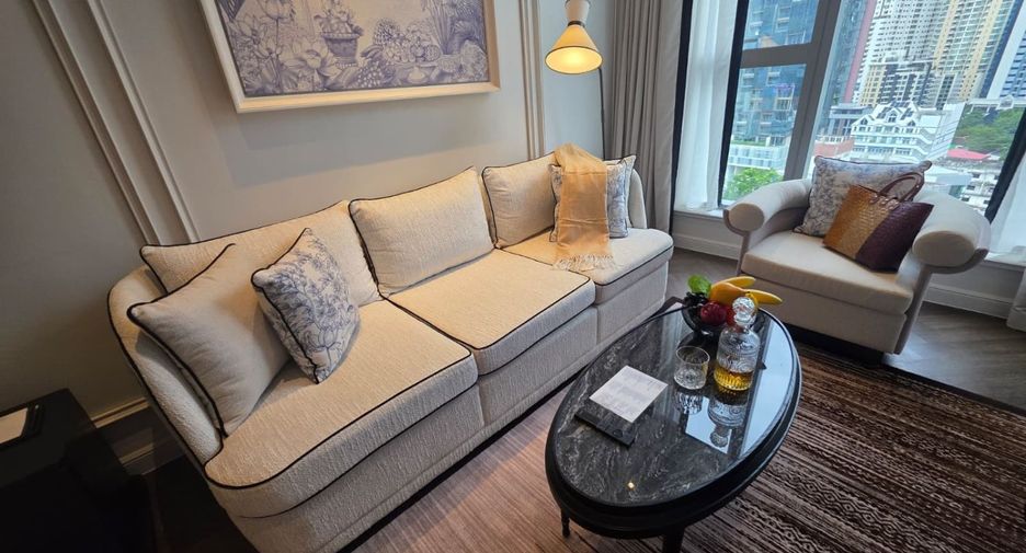 For rent 2 bedrooms condo in Khlong Toei, Bangkok