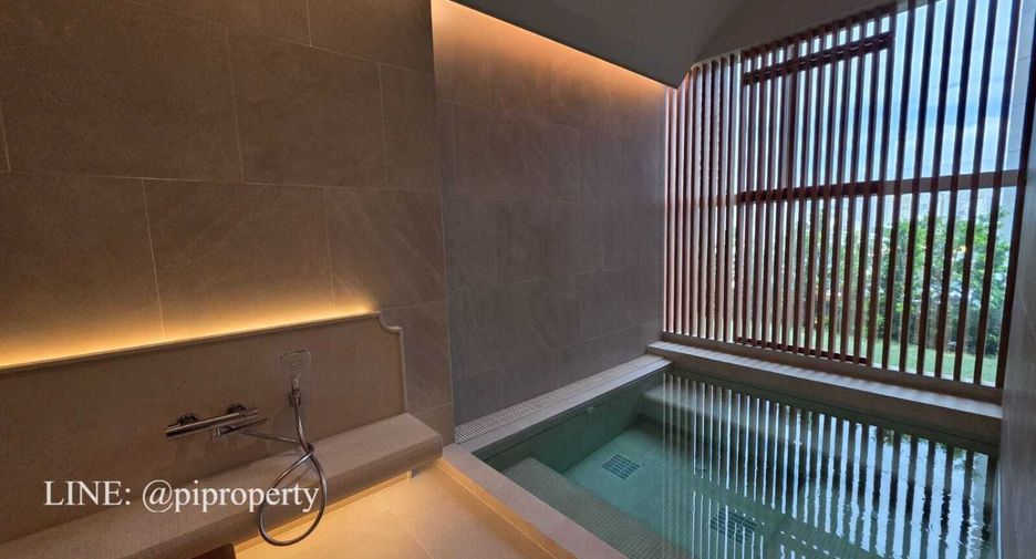 For rent 2 bedrooms condo in Khlong Toei, Bangkok