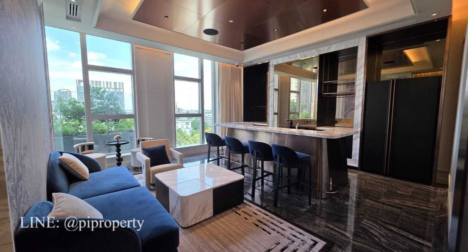 For rent 2 bedrooms condo in Khlong Toei, Bangkok